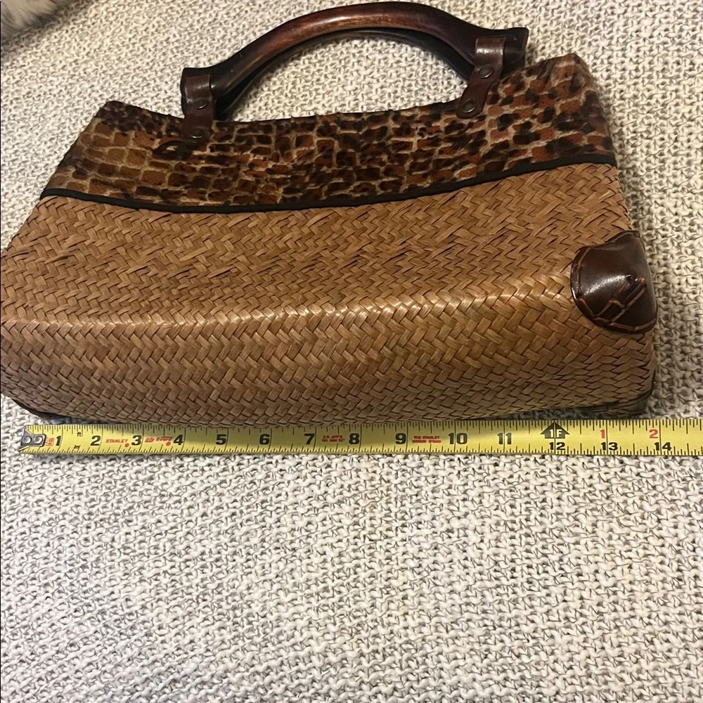Woven Womens Brown Tan Straw Rattan Leopard Animal Print Wood Handle Handbag